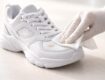 découvrez les avantages d'utiliser une lingette nettoyante pour entretenir facilement et efficacement vos chaussures de sport, tout en prolongeant leur durée de vie.