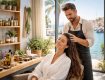 découvrez les secrets de beauté des coiffeurs au grau du roi, des astuces professionnelles pour sublimer votre coiffure et prendre soin de vos cheveux au quotidien.